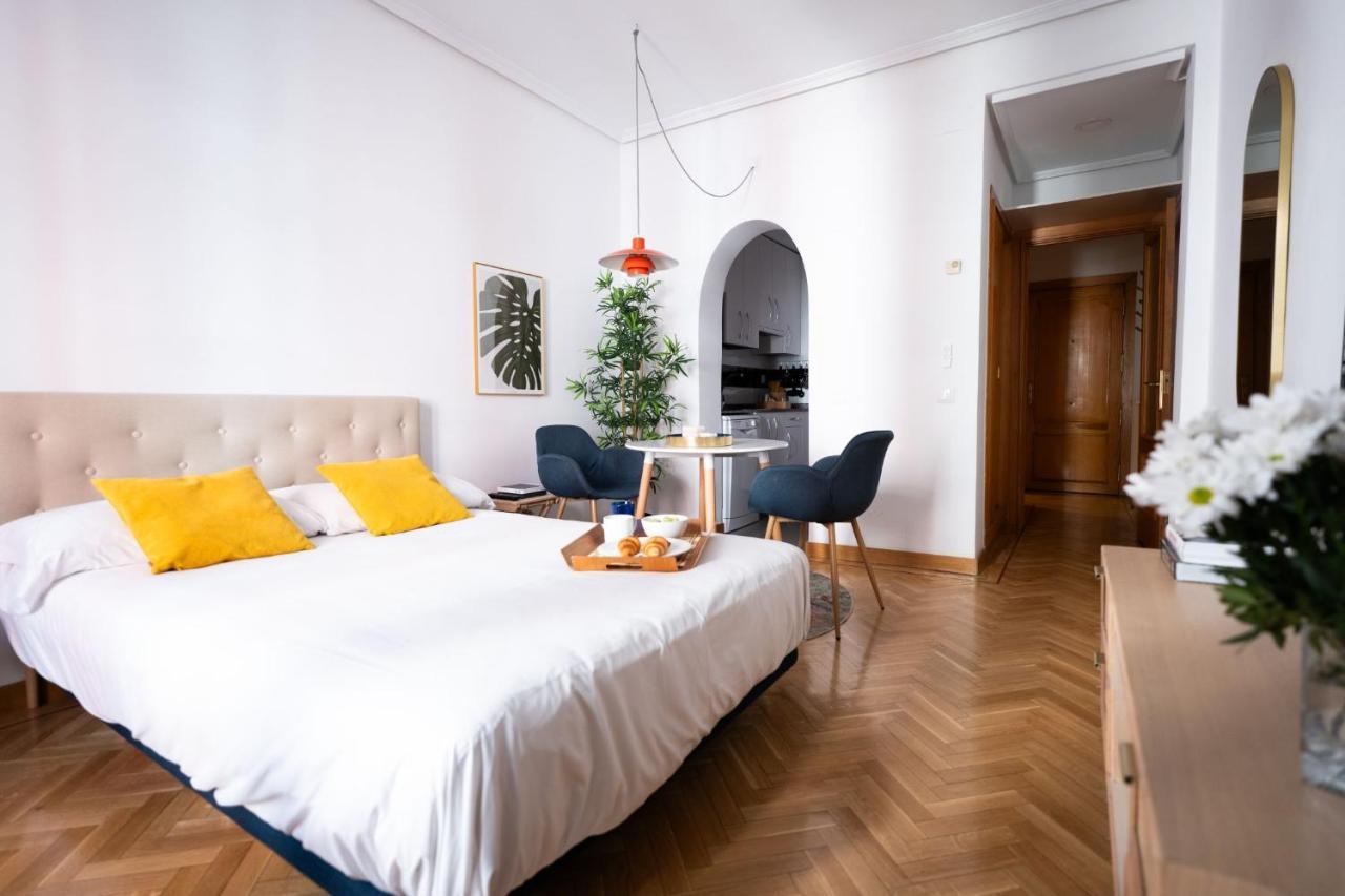 Estudio Calle Del Barquillo 马德里 外观 照片