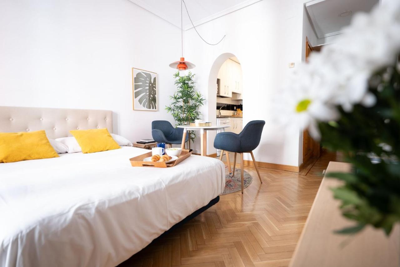 Estudio Calle Del Barquillo 马德里 外观 照片